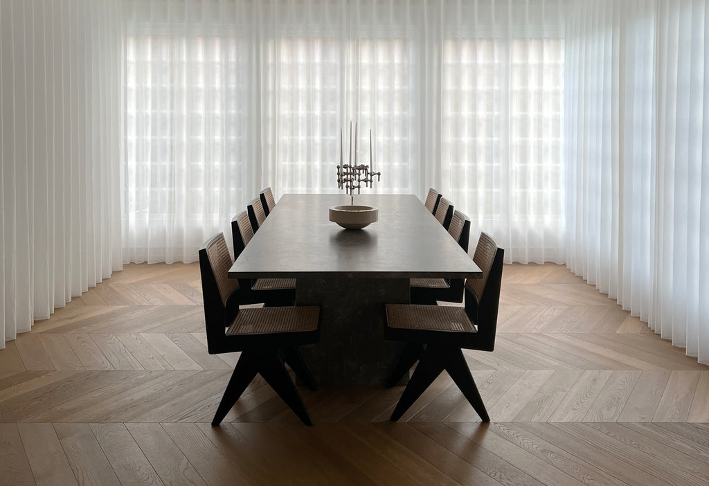 choosing the right marble dining table